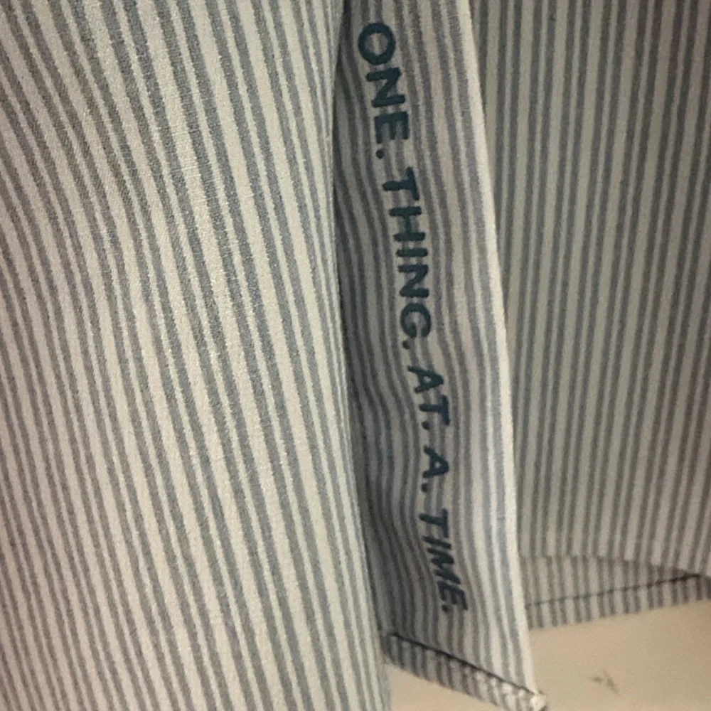LULULEMON New Venture Classic Fit button up Shirt Blue Stripe - Picture 6 of 8